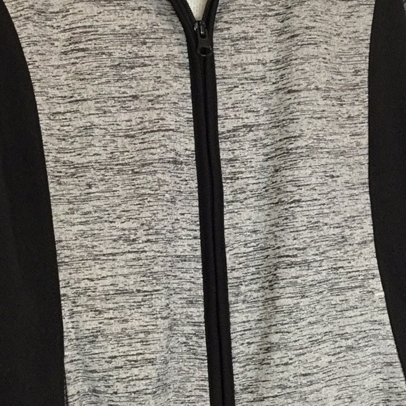 Made for Life Petite Full Length Zipper Heather Gray and Black Active Jacket - Picture 4 of 11